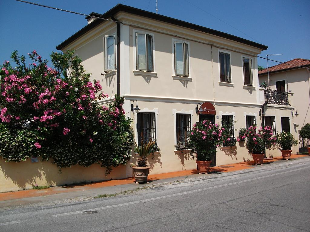 Bed And Breakfast Di Manu Taglio Di Po Exterior photo