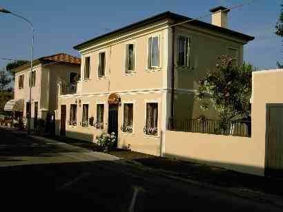 Bed And Breakfast Di Manu Taglio Di Po Exterior photo