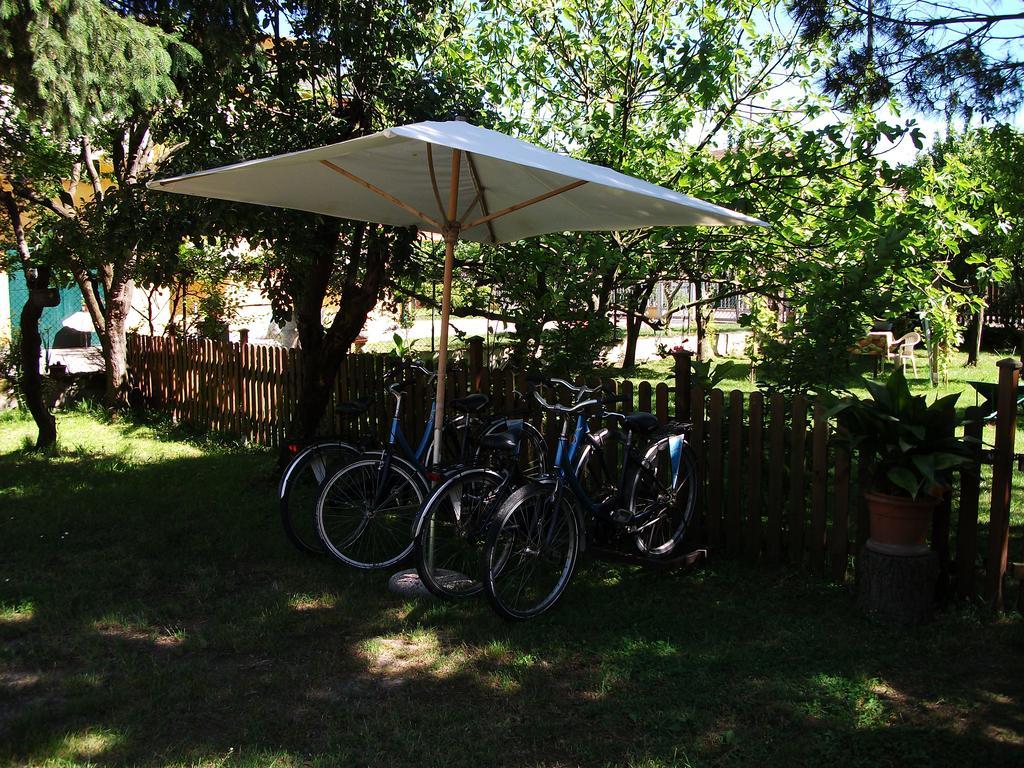 Bed And Breakfast Di Manu Taglio Di Po Exterior photo