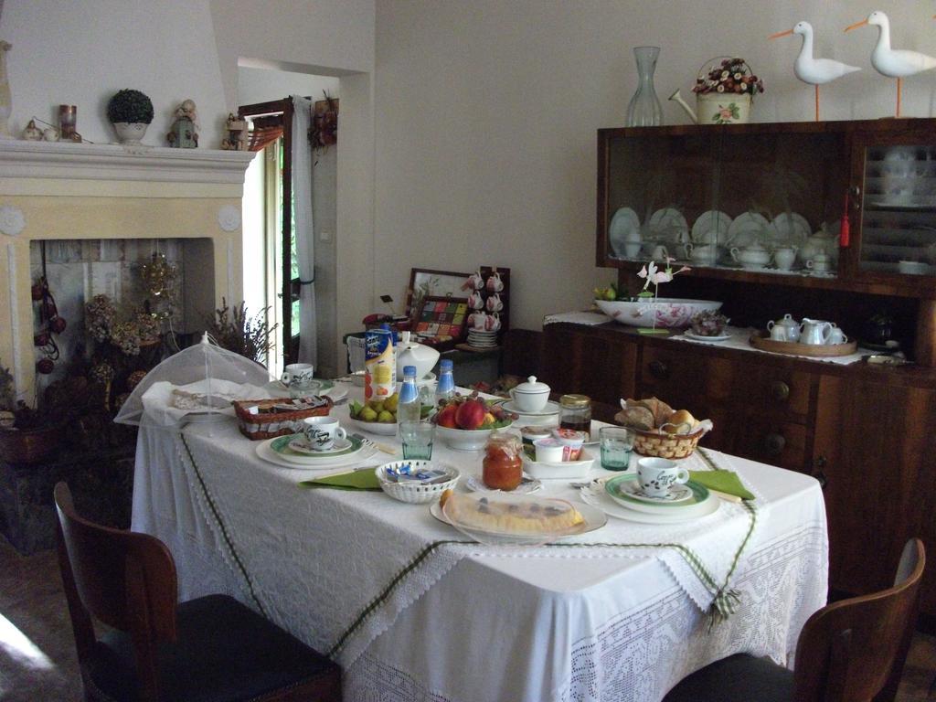 Bed And Breakfast Di Manu Taglio Di Po Exterior photo